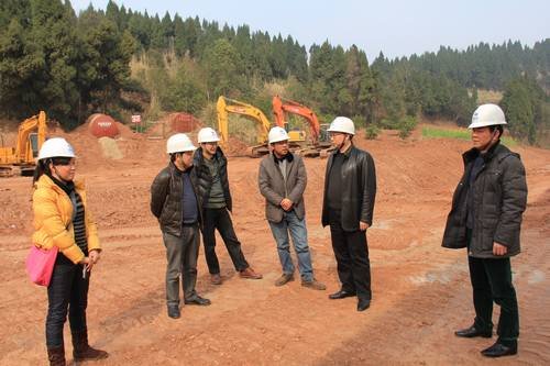 代勇、王裕明春節前夕到四處慰問一線干部職工