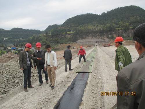 局副總工、技術(shù)處處長但凱到巴中天星橋水庫工地指導(dǎo)工作 