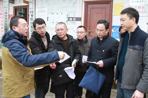 工程局開展脫貧攻堅結對幫扶入戶走訪慰問活動