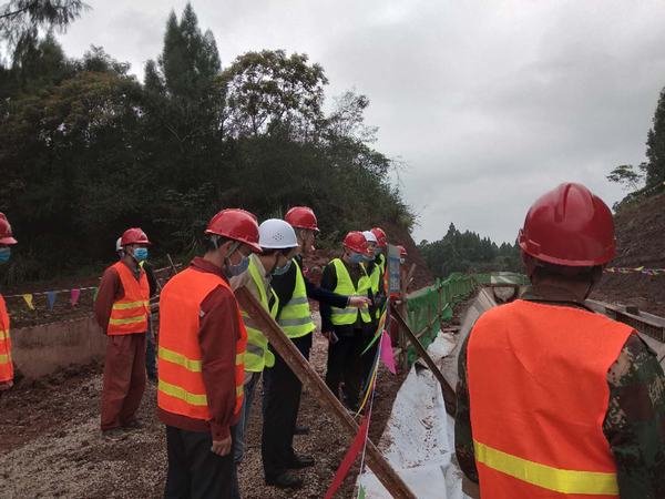 公司迎接水利廳2020年中秋、國慶節(jié)前安全檢查