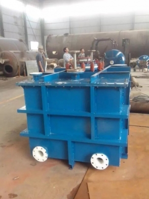 襯塑設備廠家告訴你選擇襯塑設備時應注意什么？