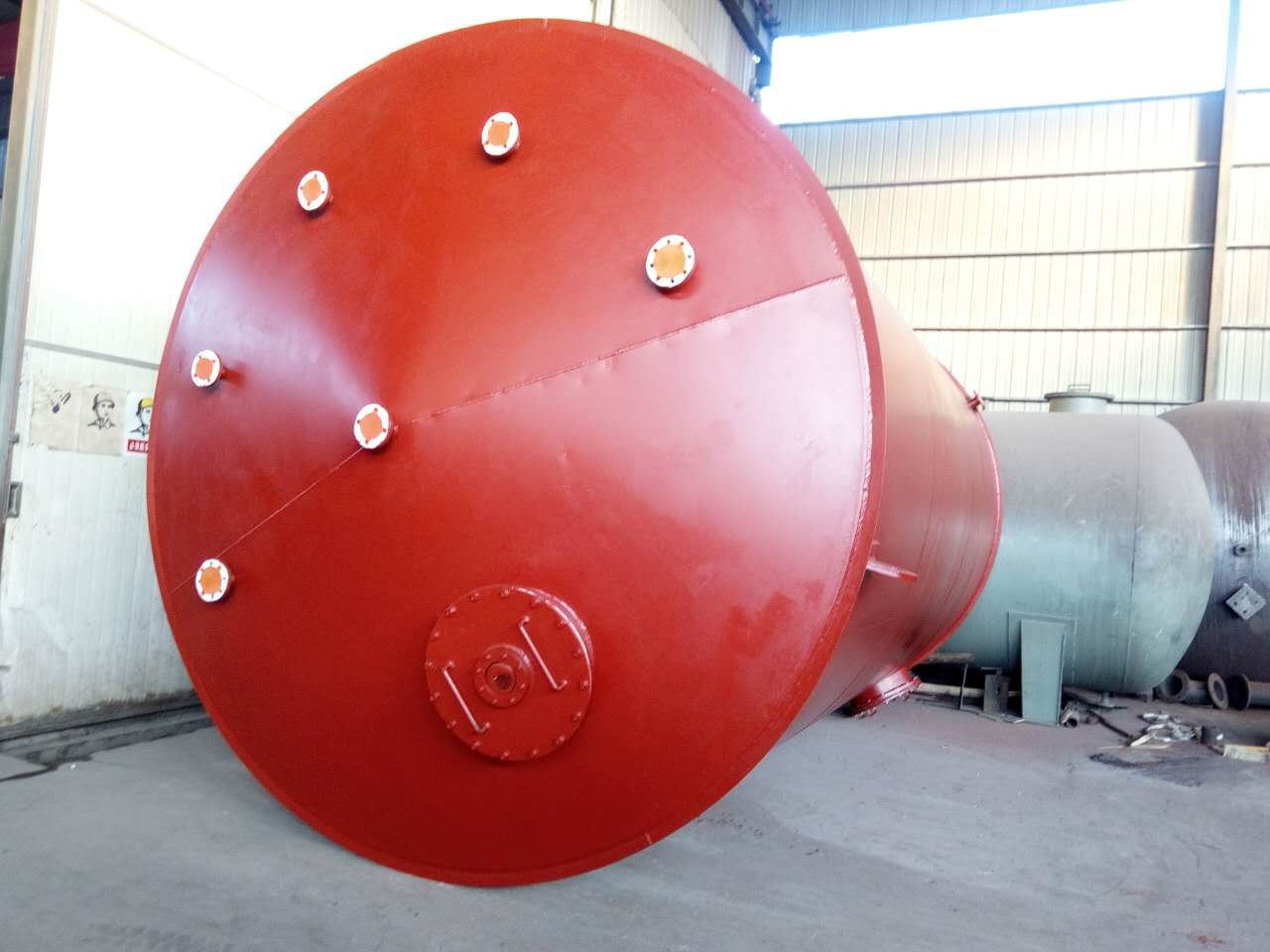 如何保證襯塑設備的防火性能？